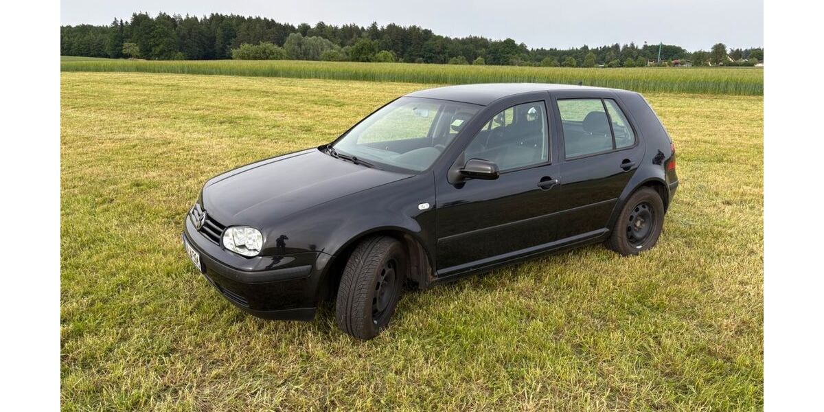 VW Golf 305.000 km 1.800 &euro; Mainhardt 74535