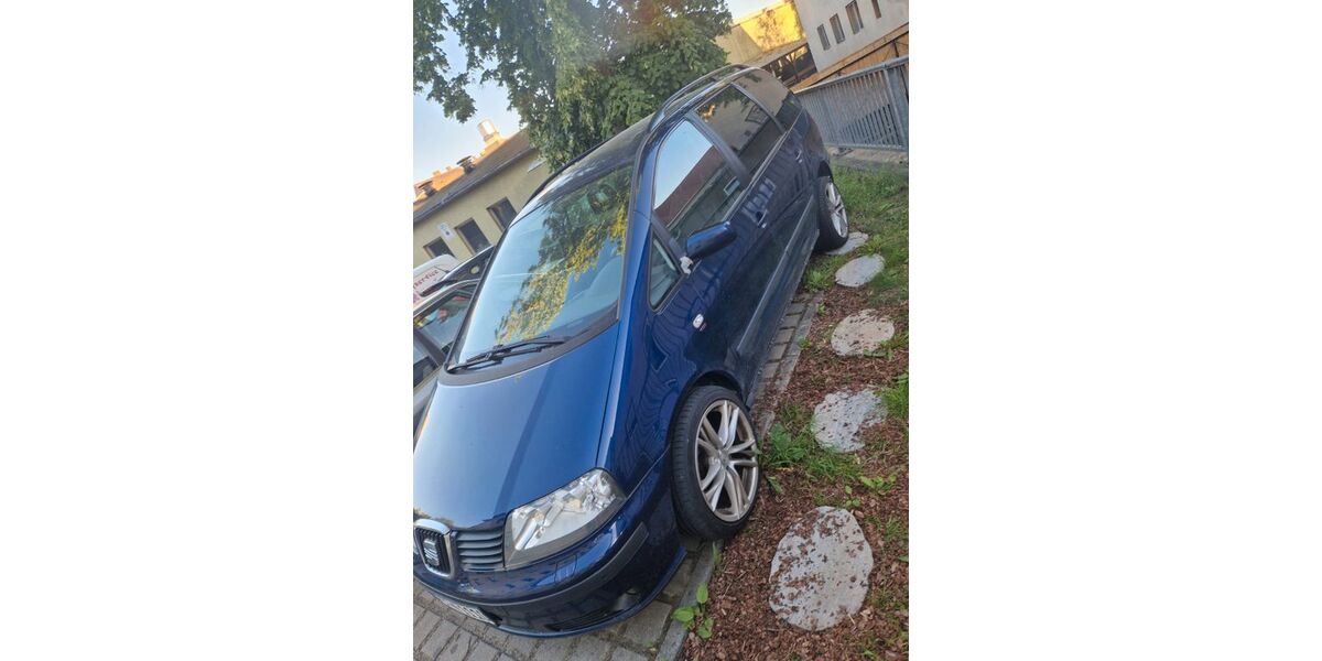 Seat Alhambra 395.000 km 2.000 &euro; Ruhland 01945