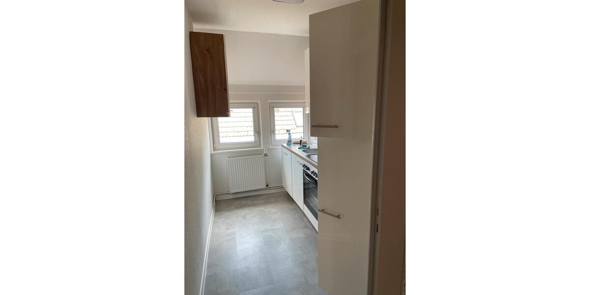 Etagenwohnung Uetze - 5 Zimmer, 115 m&sup2;, 1.000&euro; | Angebot:26415853