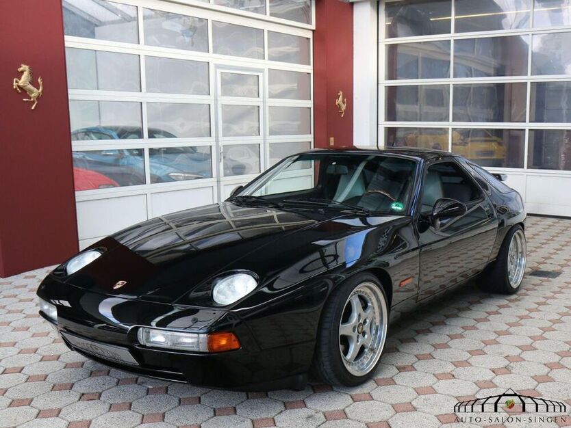928