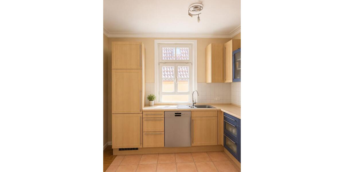 Etagenwohnung Rottenburg am Neckar - 4 Zimmer, 120 m&sup2;, 1.290&euro; | Angebot:26641218