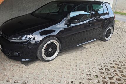 VW Golf 182.000 km 6.900 &euro; Schnaittenbach 92253