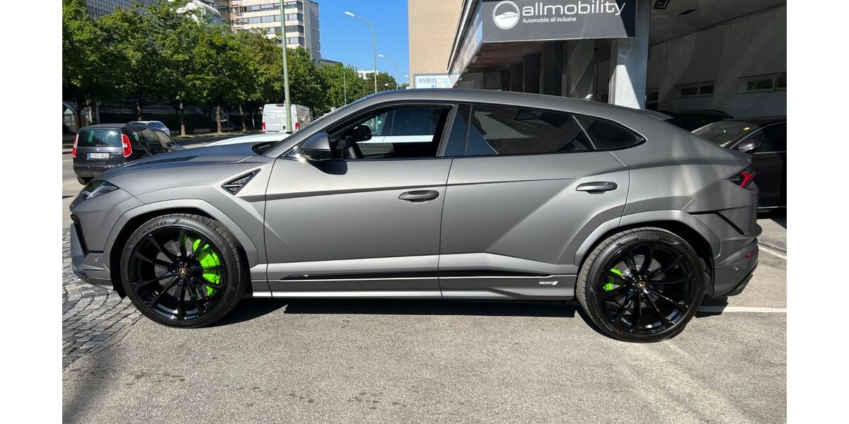 Lamborghini Urus 41.000 km 269.900 &euro; München 81541