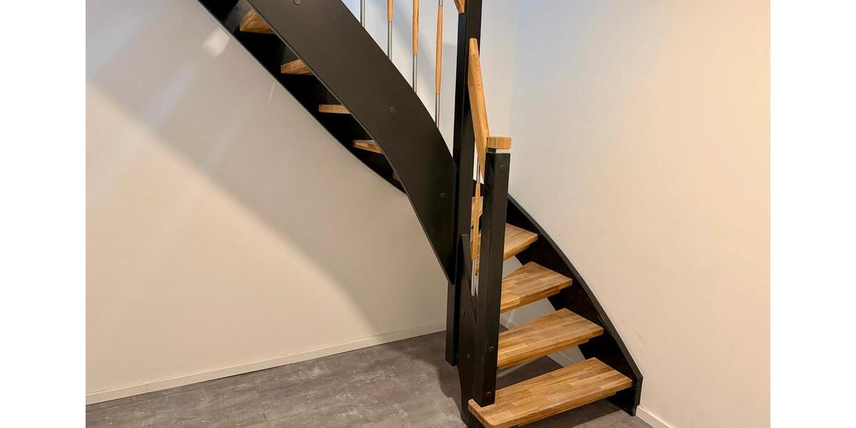 Dachgeschoßwohnung Loxstedt - 2.5 Zimmer, 94 m&sup2;, 1.025&euro; | Angebot:25434105