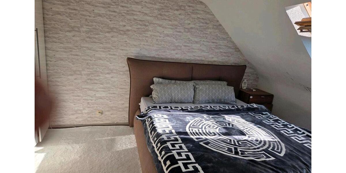 Doppelhaushälfte Villingen-Schwenningen Schwenningen - 8 Zimmer, 164 m&sup2;, 415.000&euro; | Angebot:26374778