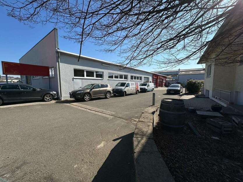 Halle in Hechtsheim 1.950.000 € 1460 m²
