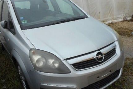 Opel Zafira 225.000 km 1.111 € Ernsgaden 85119