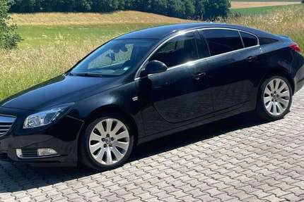 Opel Insignia 218.000 km 4.500 &euro; Eichenzell 36124