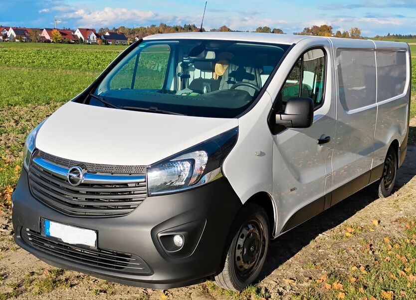 Opel Vivaro 194.000 km 8.499 € Ichenhausen 89335