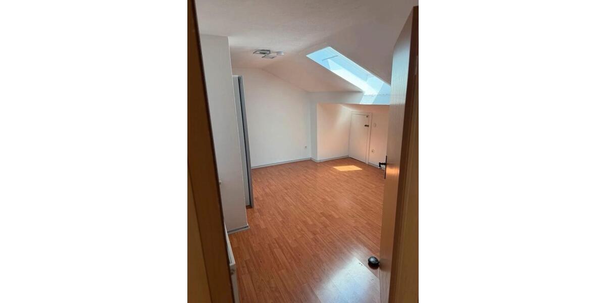 Dachgeschoßwohnung Prien am Chiemsee - 2 Zimmer, 45 m&sup2;, 800&euro; | Angebot:26230509
