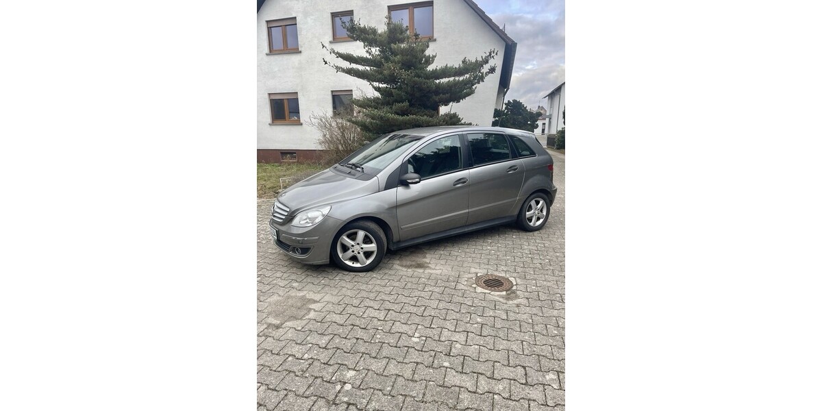 Mercedes-Benz B150 130.000 km 3.999 &euro; Graben-Neudorf 76676