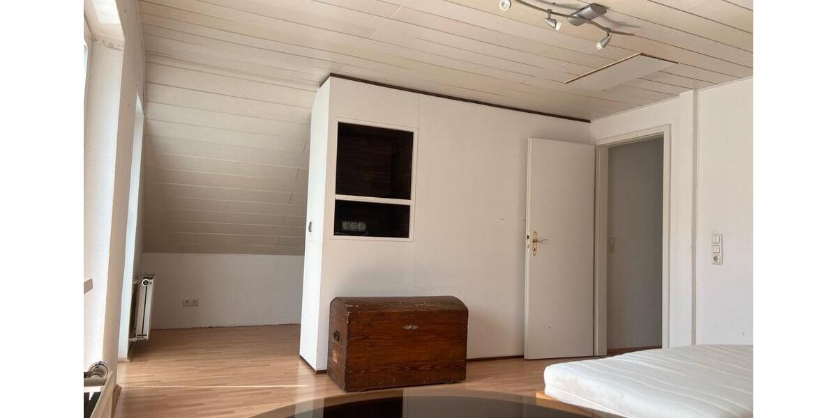 Einfamilienhaus Würzburg Heuchelhof - 4 Zimmer, 100 m&sup2;, 1.400&euro; | Angebot:26168878
