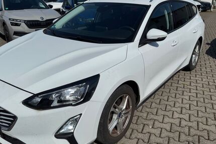Ford Focus 58.900 km 13.600 &euro; Butzbach 35510