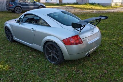 Audi TT 257.000 km 3.400 € Legau 87764