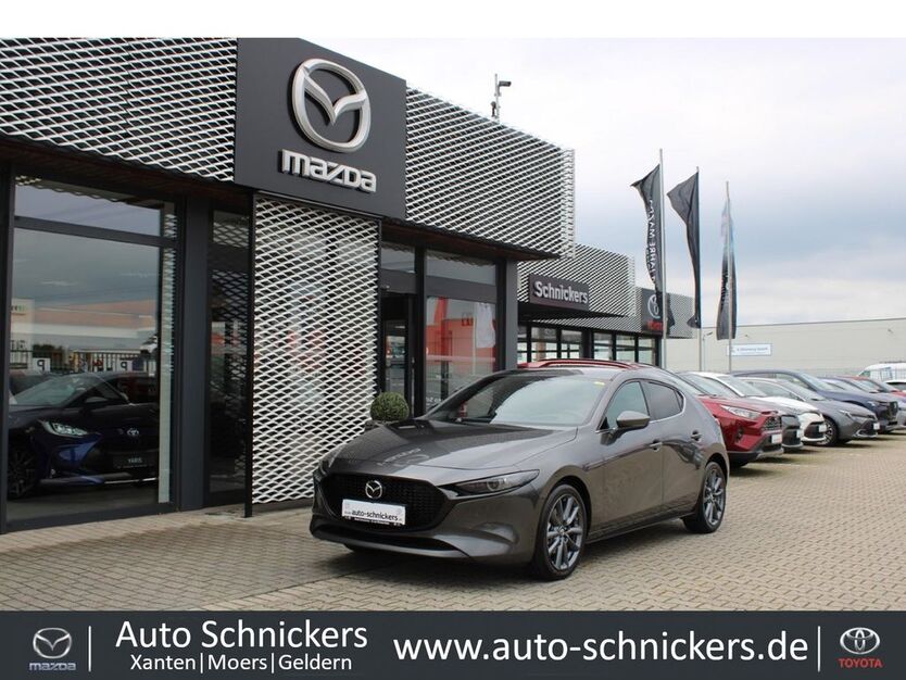 Mazda 3 18.643 km 23.990 € Geldern 47608