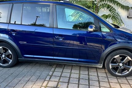 VW Touran 140.000 km 6.650 &euro; Osthofen 67574