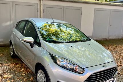Ford Fiesta 110.092 km 5.500 € Karlsruhe 76133