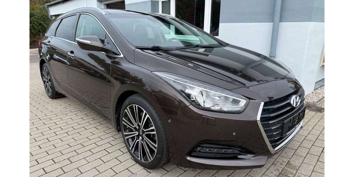 Hyundai i40 93.600 km 17.990 € Chemnitz OT Mittelbach 09224