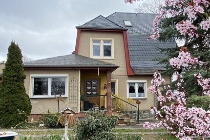 Charmante Doppelhaushälfte für idyllisches Familienwohnen mit großem Grundstück in bester Lage - Haus Weinböhla | Angebot:26477754