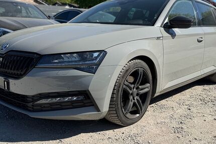 Skoda Superb 87.223 km 28.999 &euro; Isernhagen OT Altwarmbüchen bei Hannover A2/A7 30916