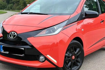 Toyota Aygo (X) 67.076 km 6.990 € Steinen 79585