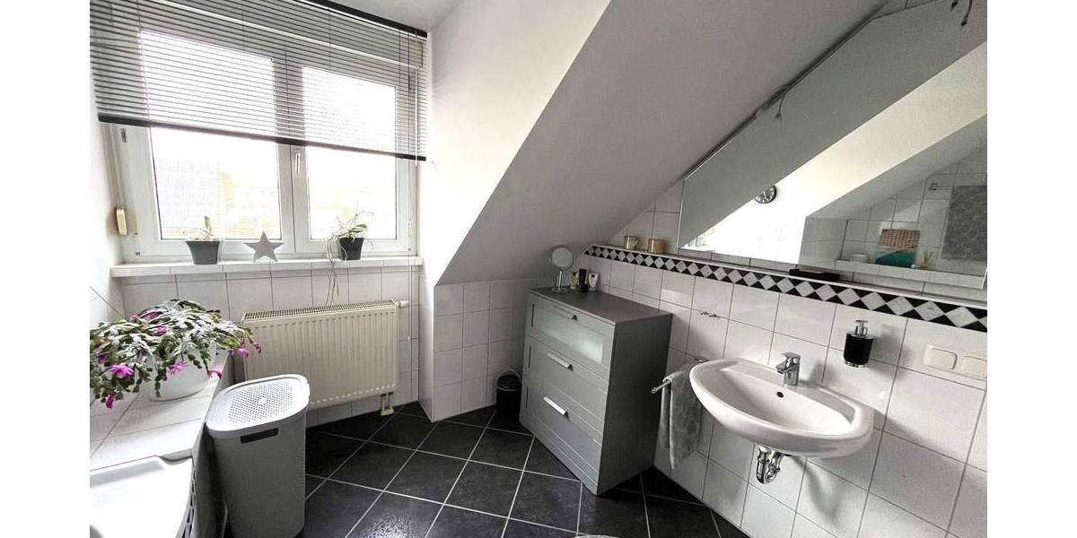 Etagenwohnung Feucht - 3 Zimmer, 98 m&sup2;, 450.000&euro; | Angebot:24462755