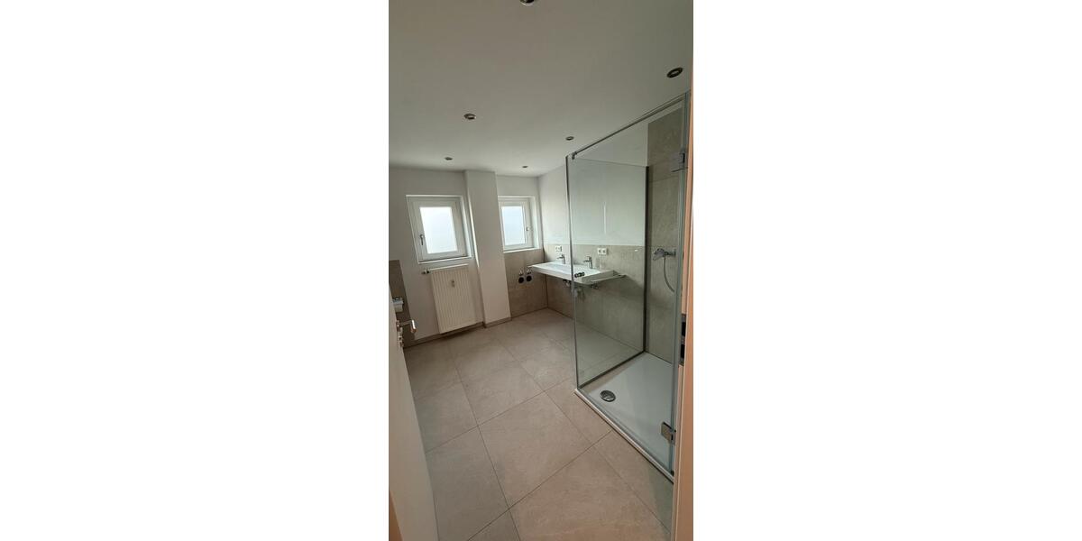 Etagenwohnung Vilsbiburg - 2 Zimmer, 72 m&sup2;, 799&euro; | Angebot:26123392