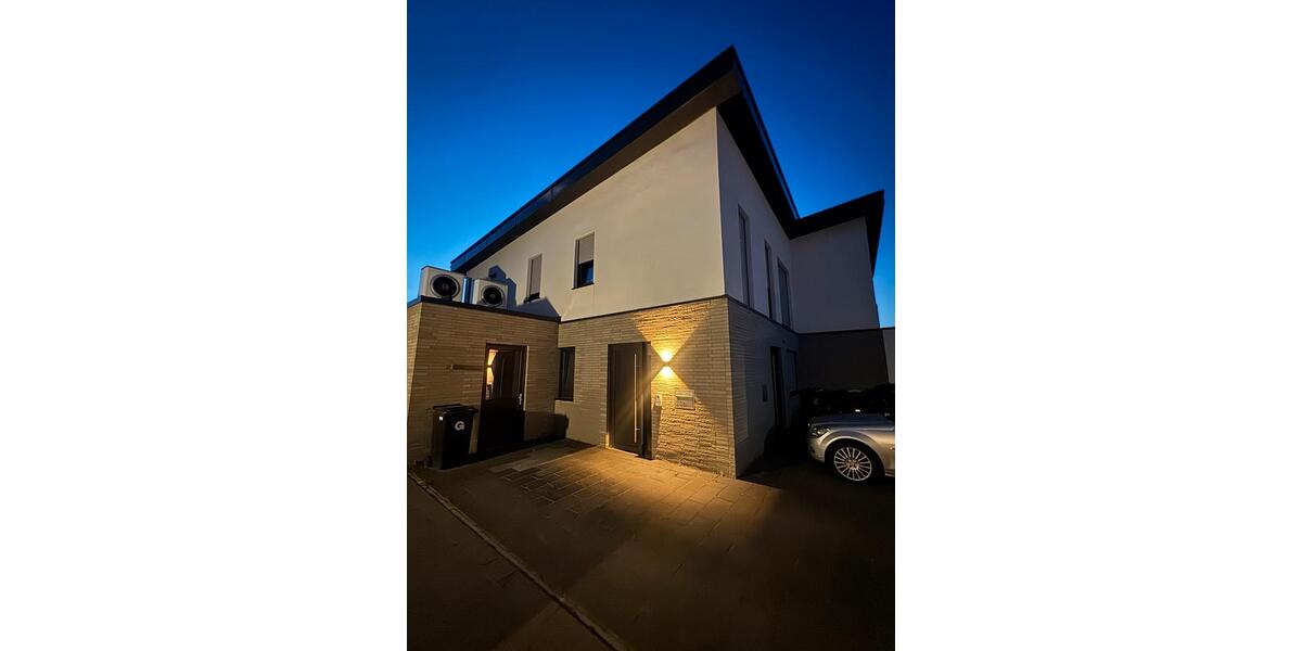 Etagenwohnung Gronau (Westfahlen) - 2 Zimmer, 75 m&sup2;, 1.100&euro; | Angebot:26670848