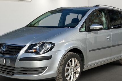 VW Touran 291.771 km 2.399 &euro; Berlin 12681