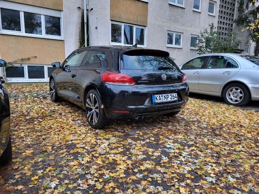VW Scirocco 146.000 km 5.800 € Karlsruhe 76228