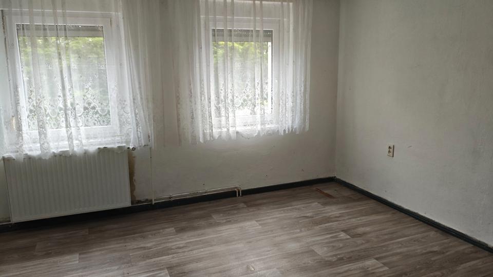Einfamilienhaus Rothenburg/Oberlausitz Oberlausitz - 6 Zimmer, 155 m&sup2;, 74.000&euro; | Angebot:27005809