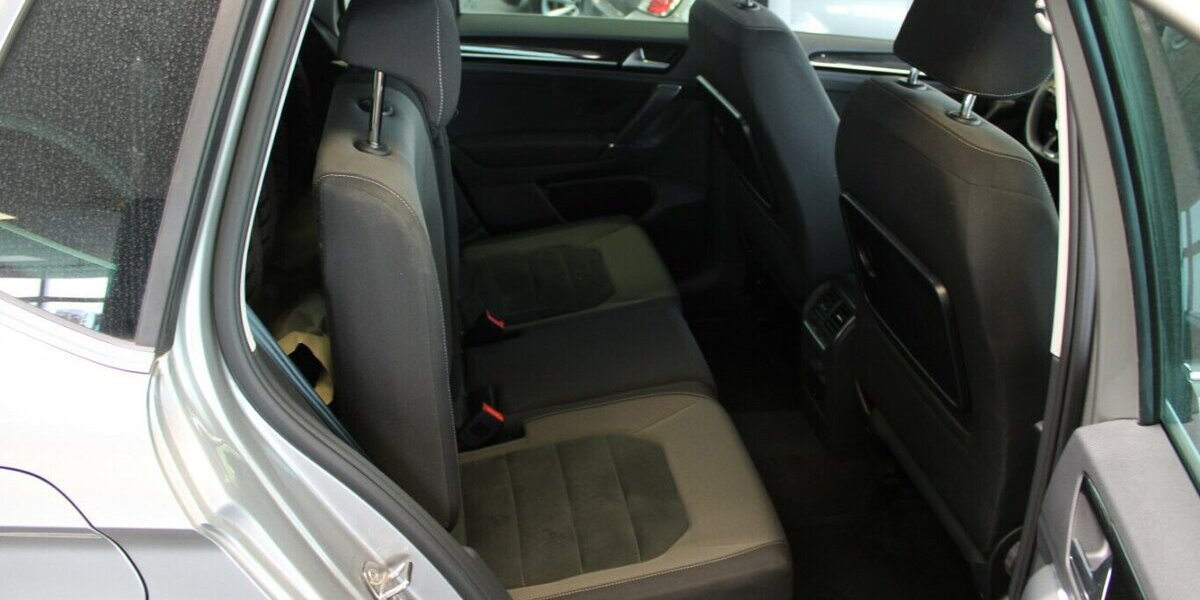 VW Golf Sportsvan 1.5 TSI ACT OPF DSG 39.550 km 18.980 &euro; Euskirchen 53881