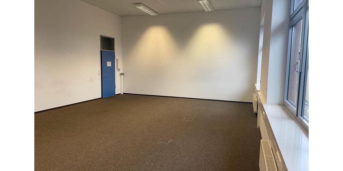 Gewerbeobjekt Stockelsdorf - 1.600&euro; | Angebot:26060047