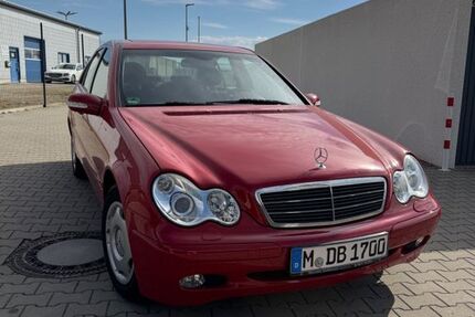 Mercedes C 200