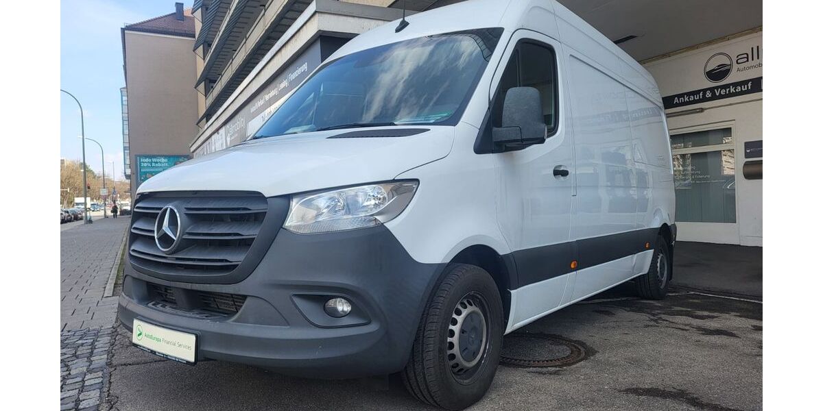 Mercedes-Benz Sprinter 165.000 km 20.900 € München 81541