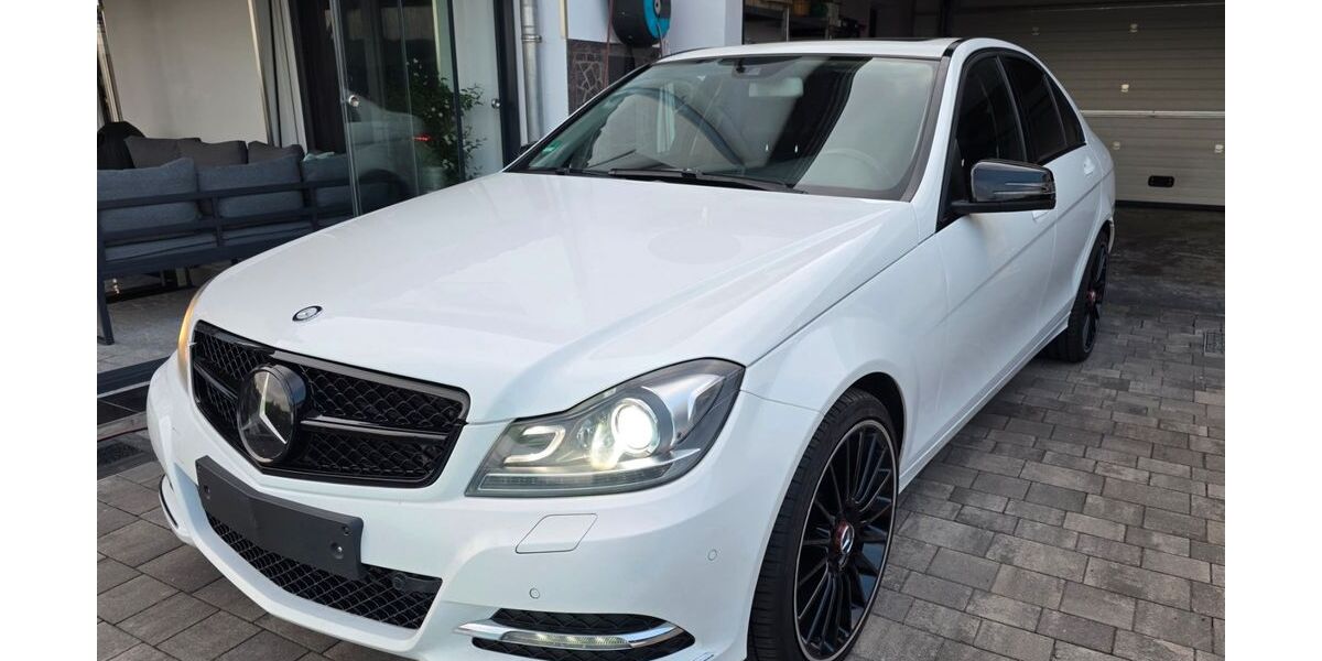 Mercedes-Benz C 220 235.500 km 8.600 &euro; Neuburg 86633
