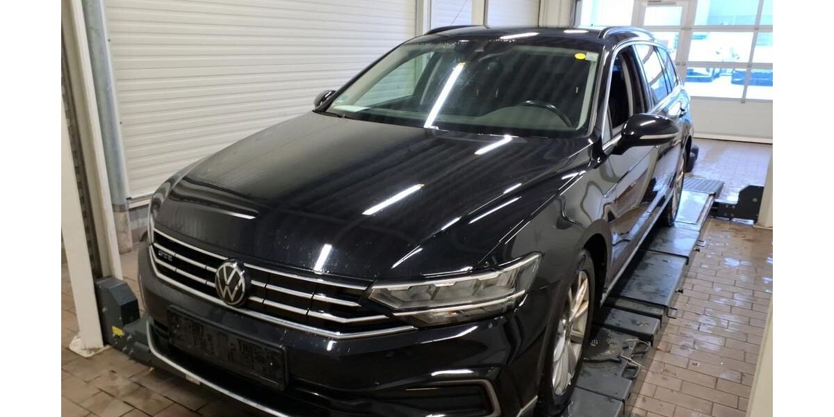 VW Passat Variant 151.230 km 17.990 &euro; Peine 31226