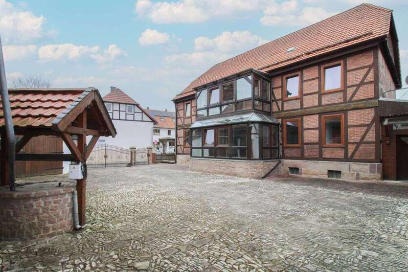 Haus zum Kaufen in Cremlingen 699.000 € 272 m²
