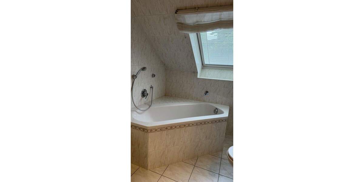 Reihenmittelhaus Aue - 5 Zimmer, 130 m&sup2;, 330.000&euro; | Angebot:25771065