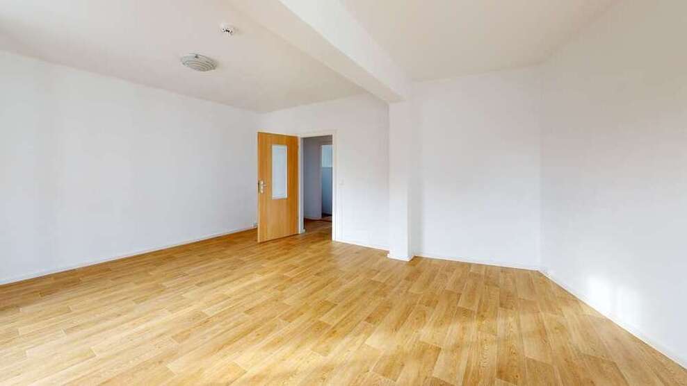 Wohnung zum Mieten in Halle 343 € 48.87 m²