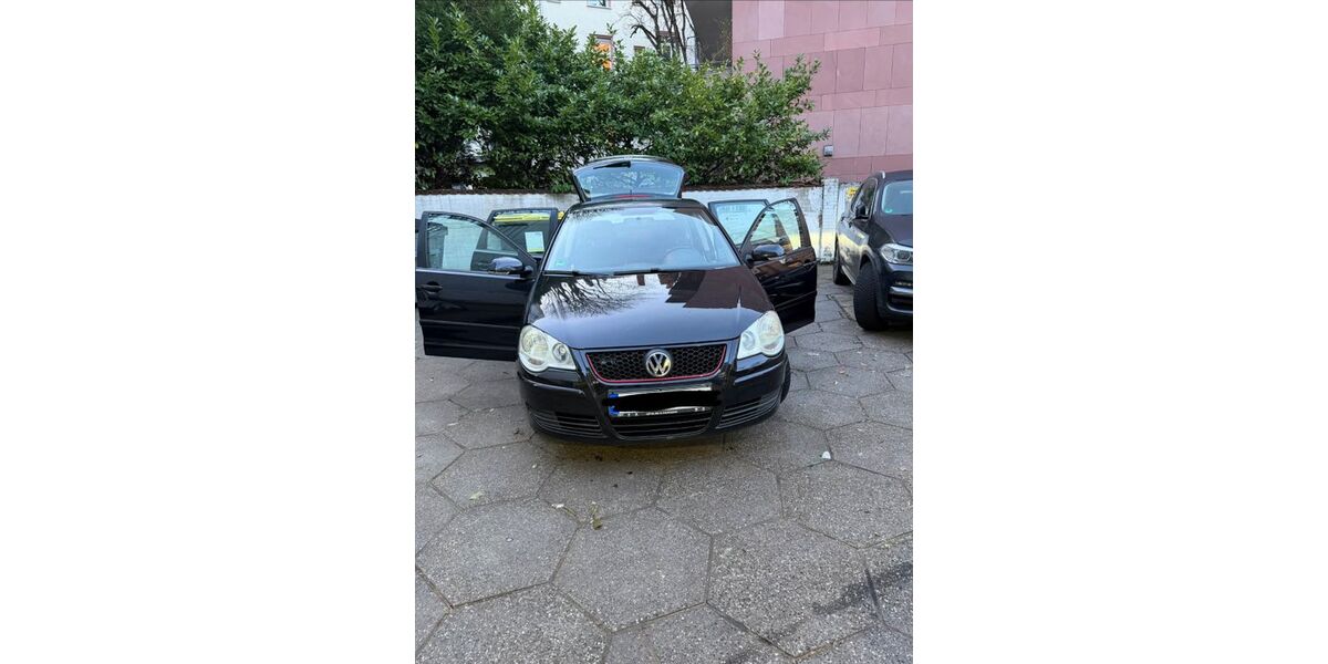 VW Polo 208.000 km 2.100 &euro; Frankfurt am Main 65933
