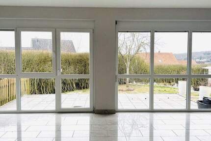 Haus Osterburken - 5 Zimmer, 159 m&sup2;, 1.570&euro; | Angebot:25051209