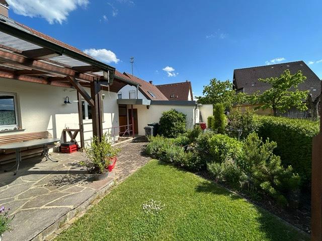 Mehrfamilienhaus, Wohnhaus Herrenberg - 9 Zimmer, 165 m&sup2;, 713.000&euro; | Angebot:26870746