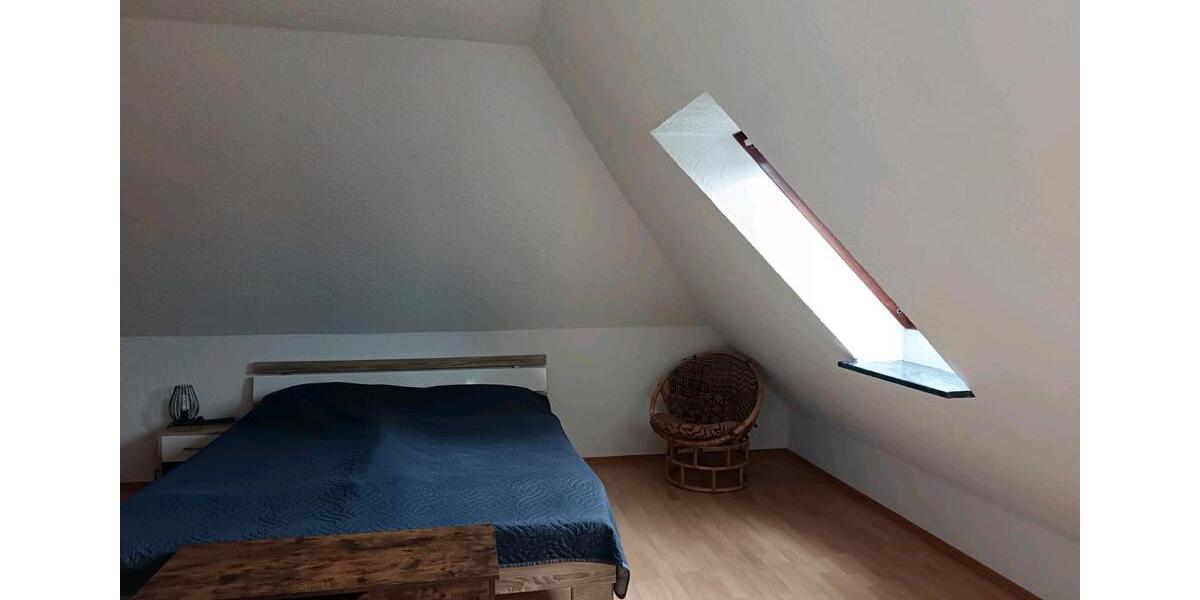 Dachgeschoßwohnung Upgant-Schott Schott - 3 Zimmer, 70 m&sup2;, 400&euro; | Angebot:26623615