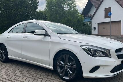 Mercedes-Benz CLA 180 61.899 km 17.900 &euro; Markt Erlbach 91459
