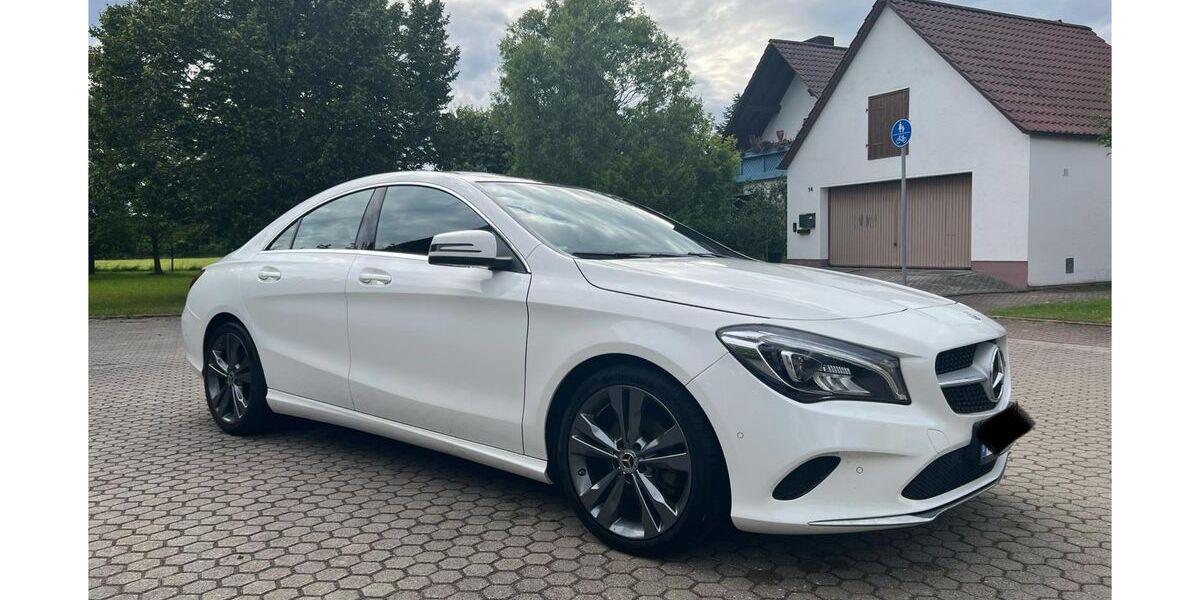 Mercedes-Benz CLA 180 61.899 km 17.900 &euro; Markt Erlbach 91459