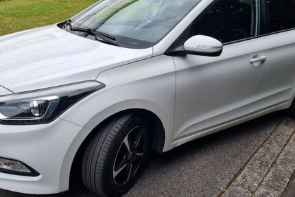 Hyundai i20 94.200 km 9.800 &euro; Bad Münstereifel 53902