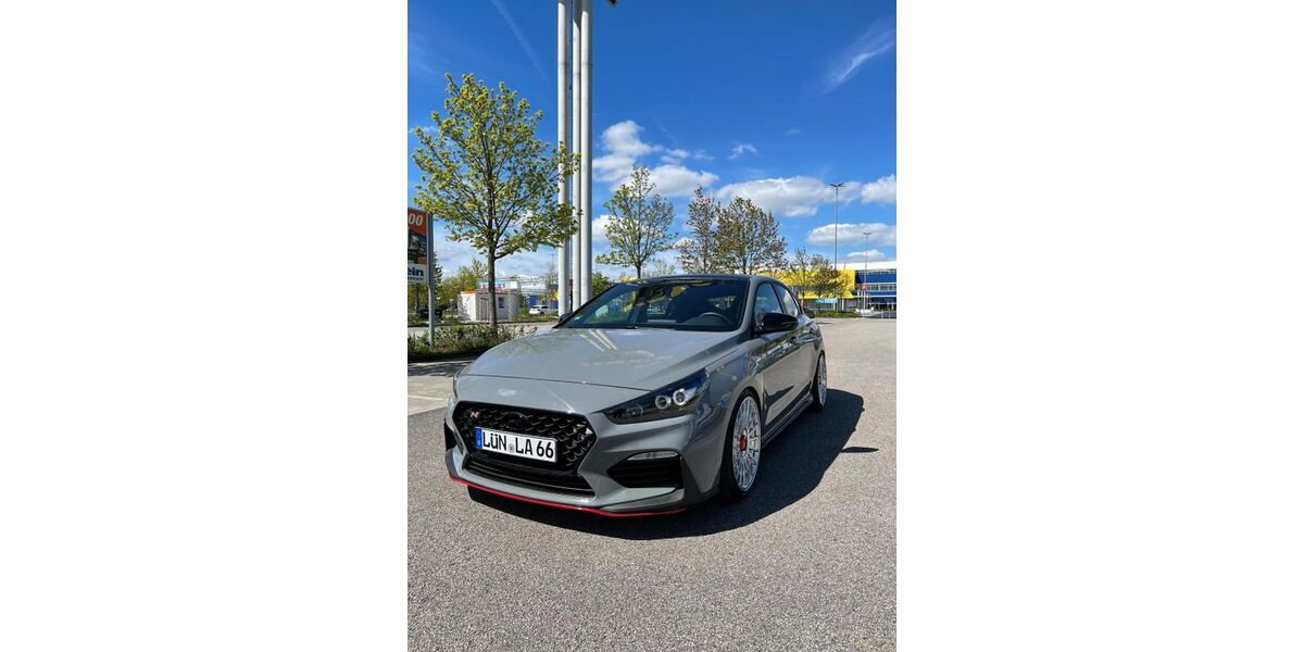 Hyundai i30 51.500 km 24.350 € Hattersheim am Main 65795