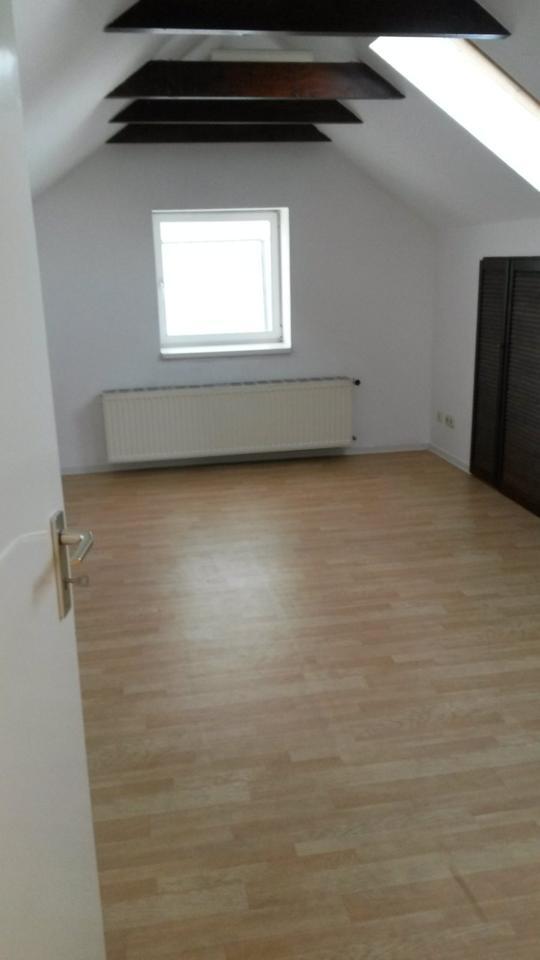 Wunderschöne Nichtraucher-Dachgeschoßwohnung Nähe Pfaffenteich zimmer