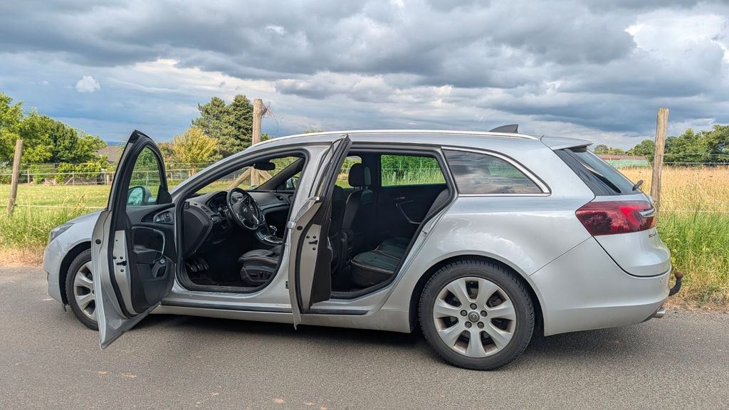 Opel Insignia 135.000 km 7.100 &euro; Bornheim 53332